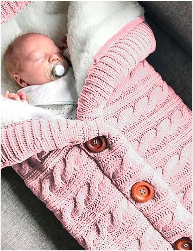 Gestrickter Baby-Schlafsack mit Sherpa-Innenfutter