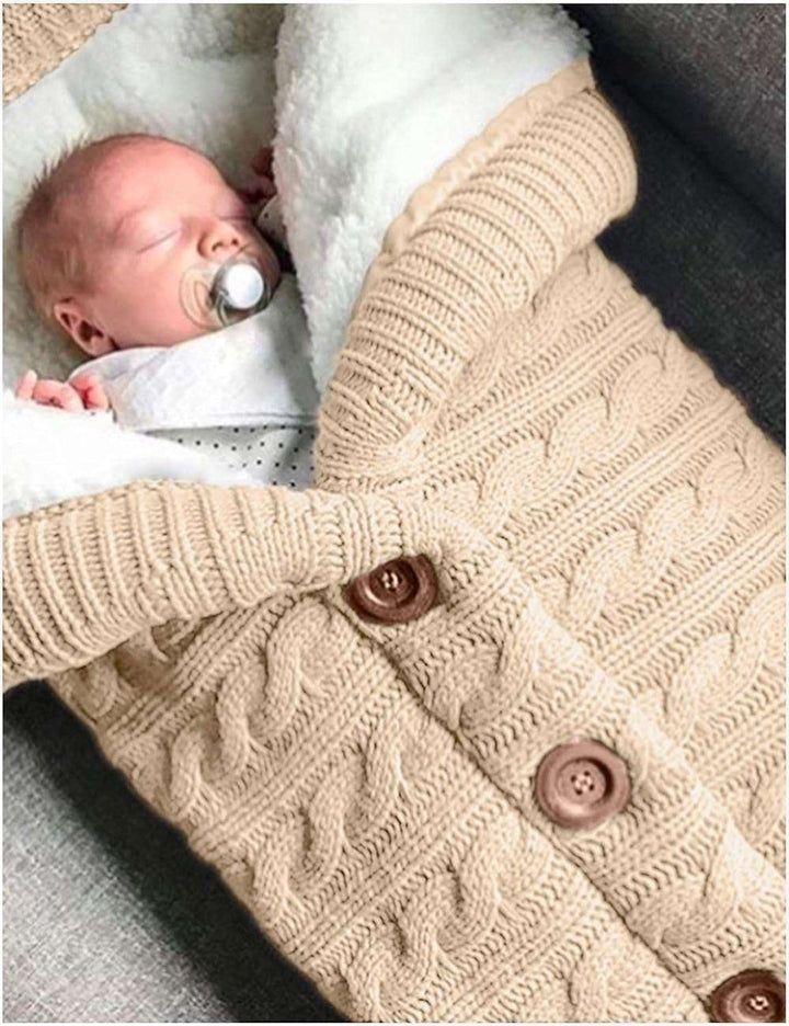 Gestrickter Baby-Schlafsack mit Sherpa-Innenfutter